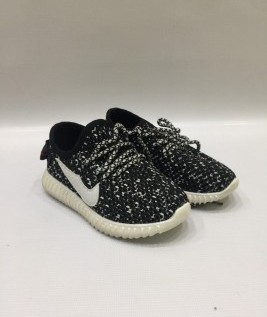 Black Nike Yeezy Sneakers  1
