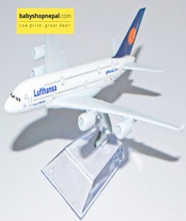 Lufthansa Airline Diecast Model 1